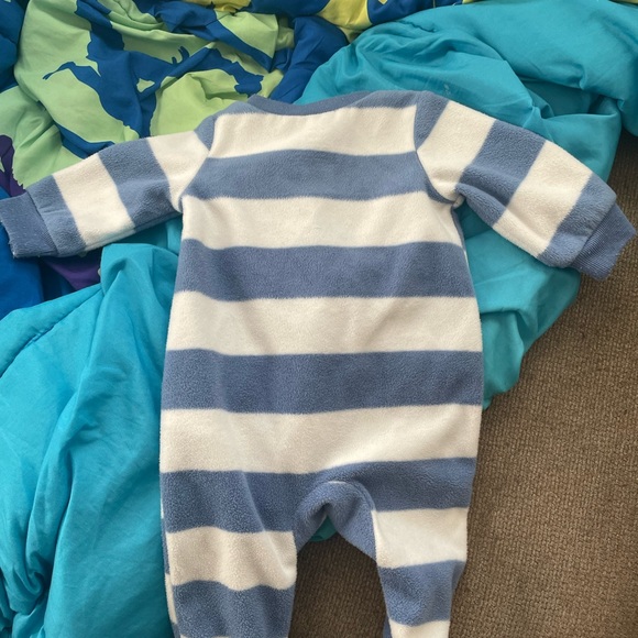 Carters stripped fleece footie outfit/ pjs NB - Picture 2 of 3